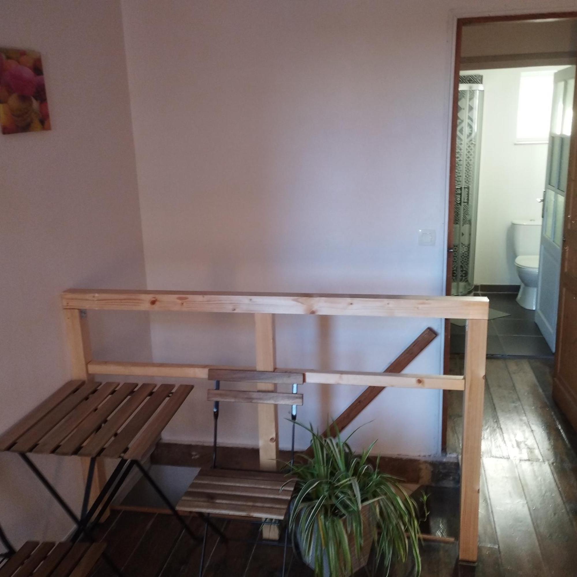 Charmante Maison Proche De Toutes Commodites Croix Luaran gambar